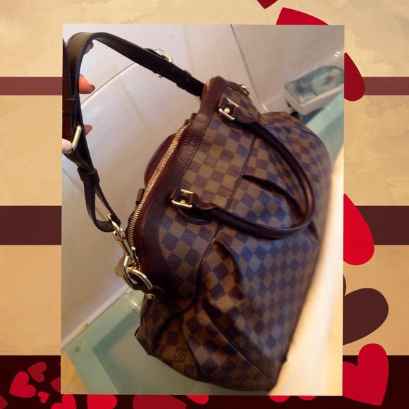 REDUCED AUTHENTIC TREVI GM LOUIS VUITTON - Picture 2 of 4