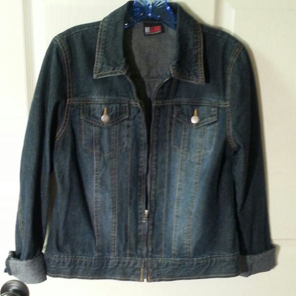 Jacket - Picture 2 of 4