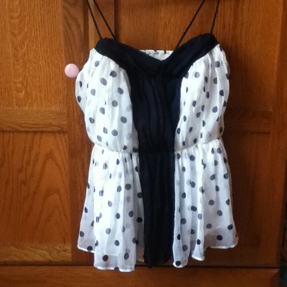 Anthropoogie polka dot tank