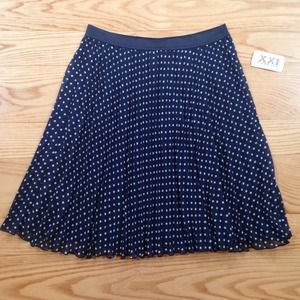 NWT Forever 21 Polka Dot Skirt