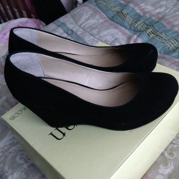 ❌SOLD❌Selling Cathy Jean wedges