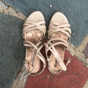 Mudd Shoes - Nude Sandals Mudd Shoes - Nude Sandals