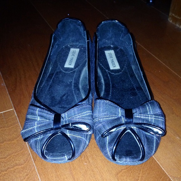 Steve Madden gray plaid flats with bow - Picture 2 of 2