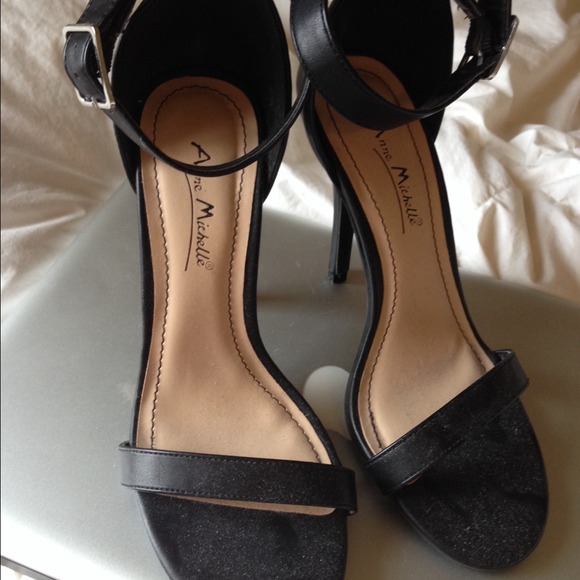 Anne michelle sandal