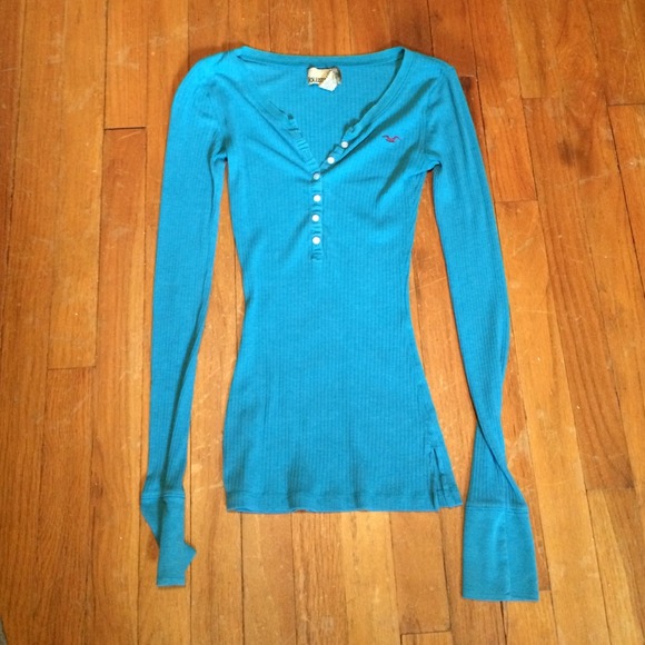 Hollister button up blue shirt