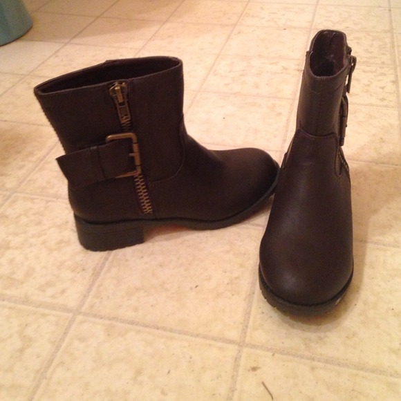 Biker boots