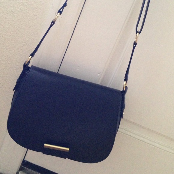 black small purse