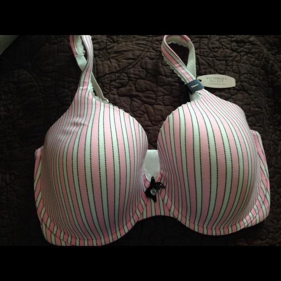 Victoria's Secret Body by Victoria bra NWT