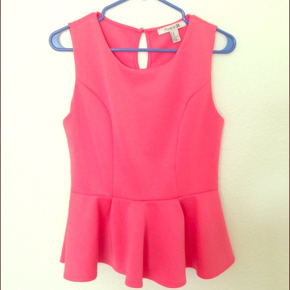 ‼️SOLD‼️Forever 21 pink peplum top