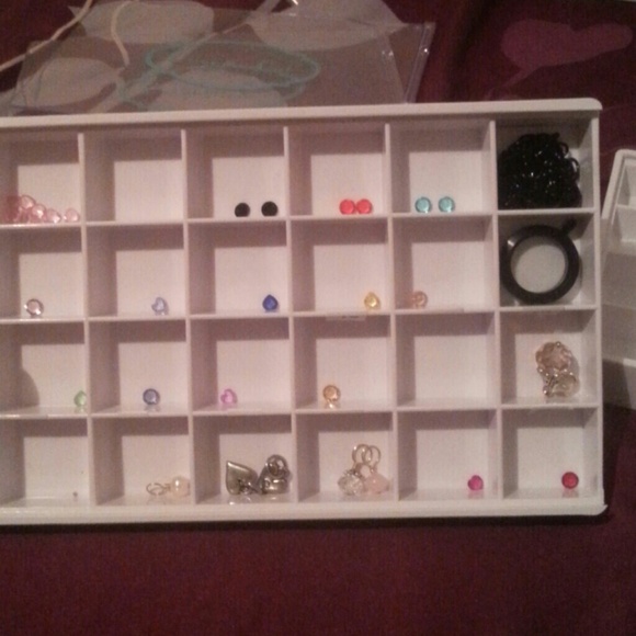 Everything including 6 volvetiers and 3 charm case