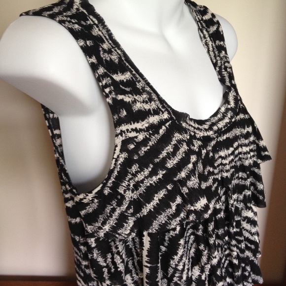 NWT NY COLLECTION Chiffon Ruffled Front Lined Tank - Picture 2 of 6