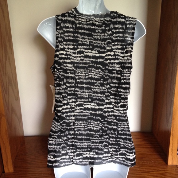 NWT NY COLLECTION Chiffon Ruffled Front Lined Tank - Picture 3 of 6