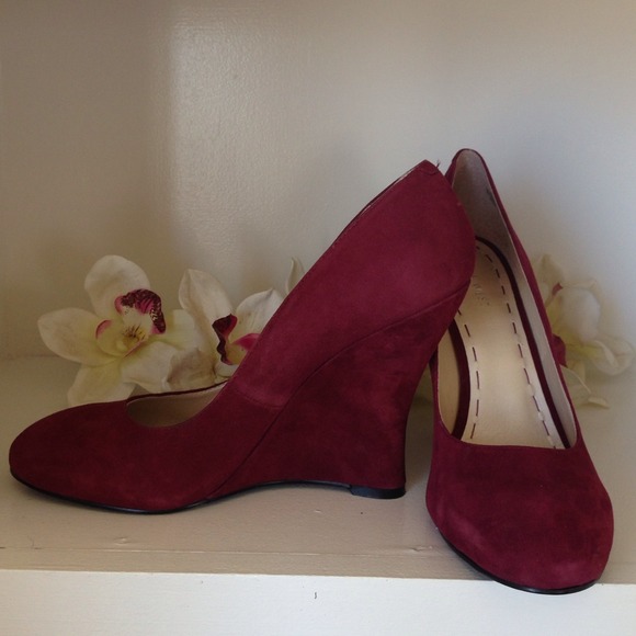Nine West Maroon Wedge Suede Heels - Picture 3 of 4