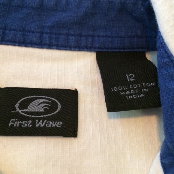 First Wave Boys Dress Shirt. Size 12 Like New - Picture 3 of 4