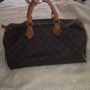 Louis Vuitton speedy 35