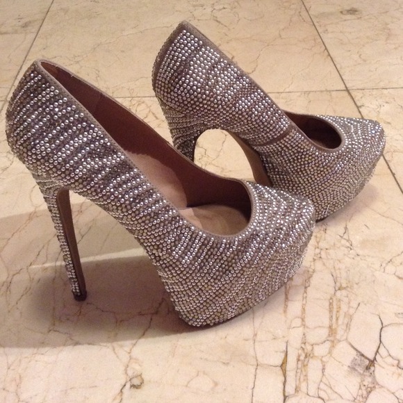 Steve Madden shoes ๐๐๐ - Picture 2 of 4