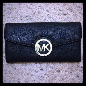 Michael Kors wallet authentic
