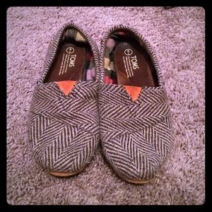 Toms