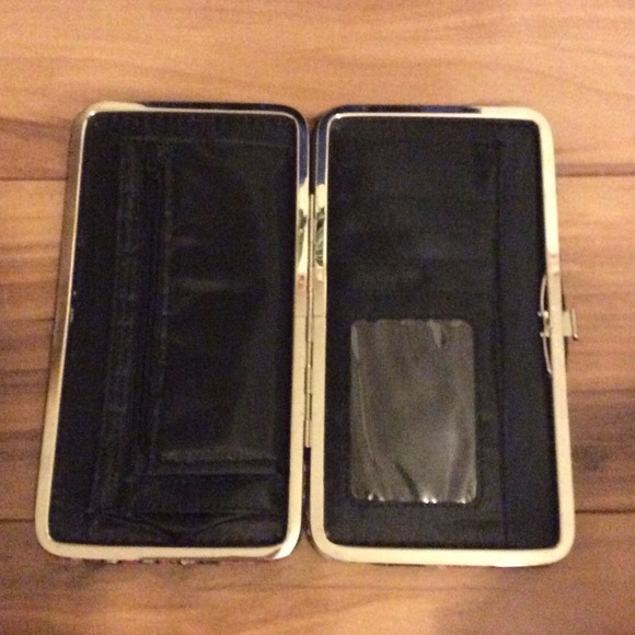 Wallet - Picture 2 of 2