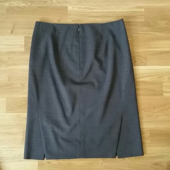 ❌SOLD❌Gray J.Crew Skirt - Picture 2 of 2