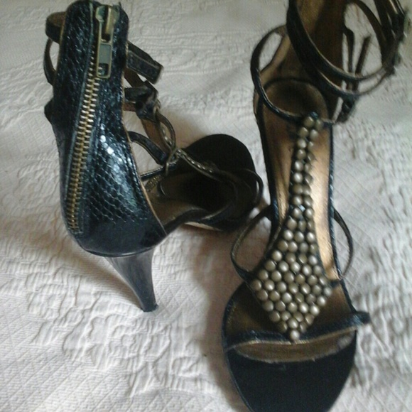 SOLD *BUNDLED*Sam Edelman Nilla T-Strap - black - Picture 2 of 4