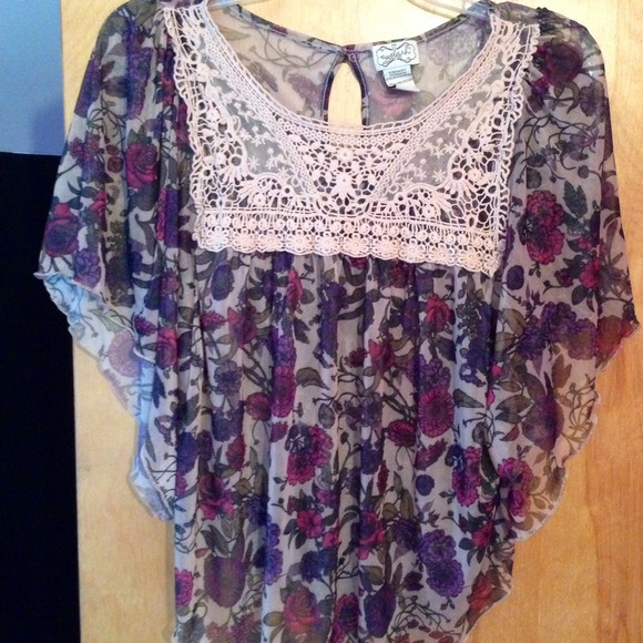 Floral/crochet top