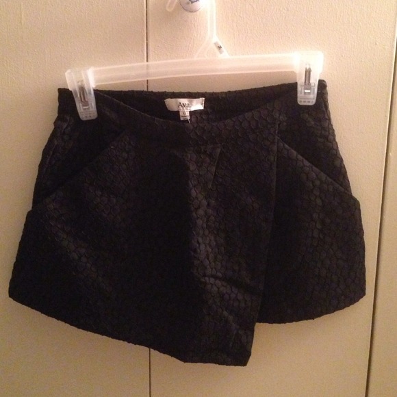 Black skort bland new