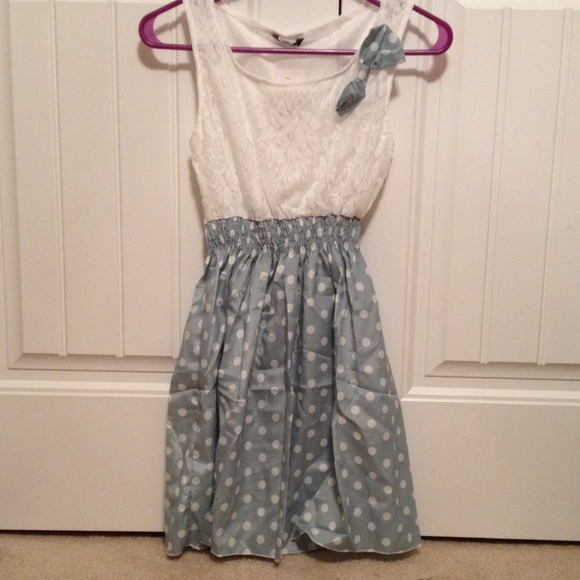 *BUNDLED*🌟Host Pick🌟NWT Polka dot chiffon dress - Picture 2 of 2