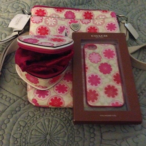 😻COACH FLORAL PRINT SWINGPACK😻SUPERSALE😻5 days! - Picture 4 of 4