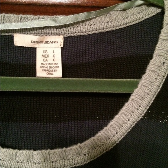 Sweater - Picture 2 of 2
