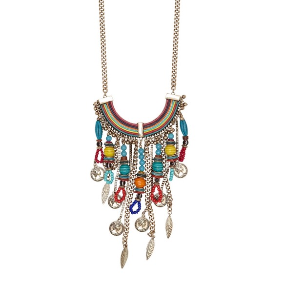 Boho necklace really chic