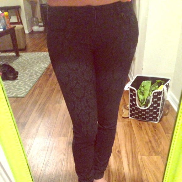 Printed black jeans