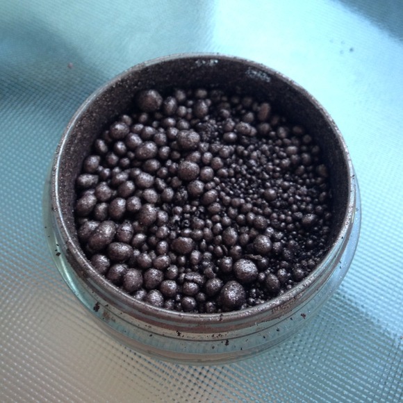 🎀MAC "Impassioned" Solar Bits - Picture 2 of 4