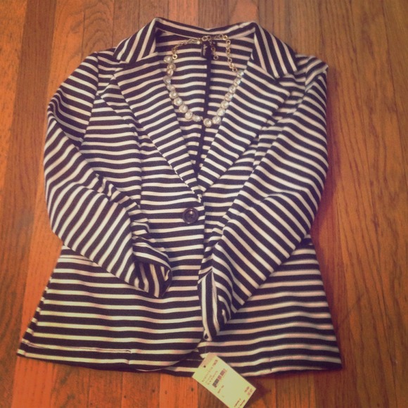NWT Nordstrom Rack Black and White Striped Blazer