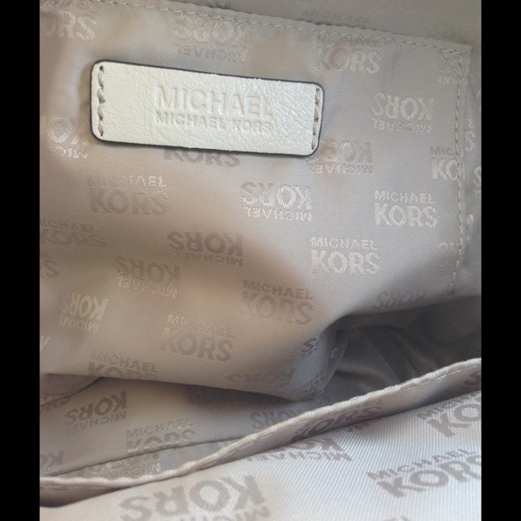 SOLD - Picture 4 of 4