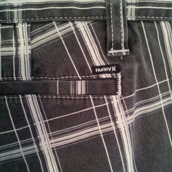 SOLD Hurley Plaid Shorts - Picture 4 of 4