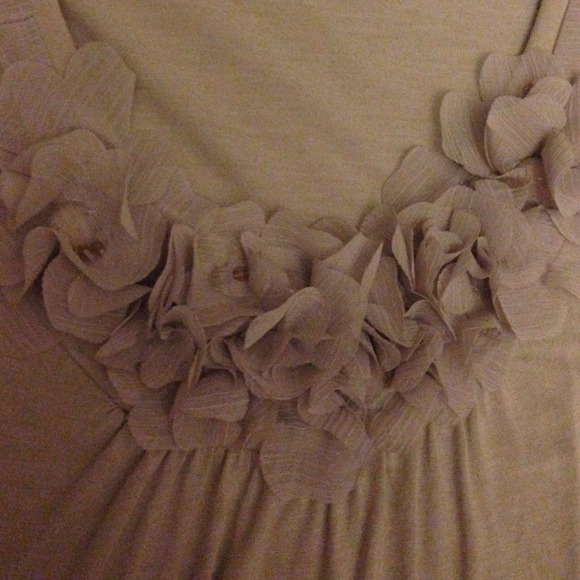 Express Beige Tee - Picture 3 of 4