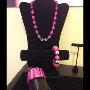 Necklace and bracelet bundle