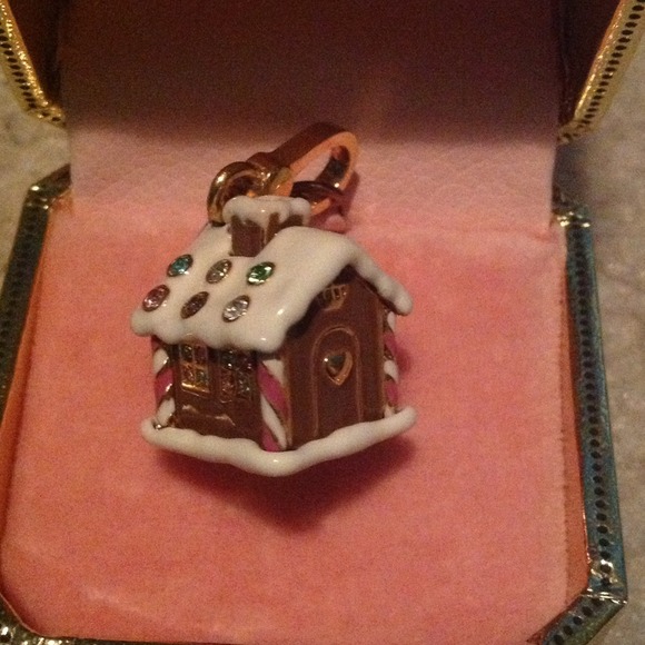 Juicy couture charm