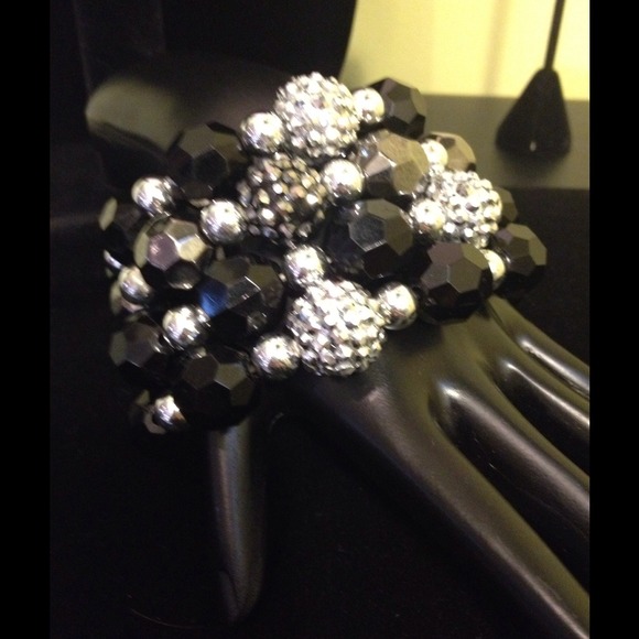 Disco bead bracelets - Picture 2 of 3