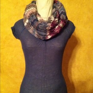 Abercrombie & Fitch top sz S & ikat scarf