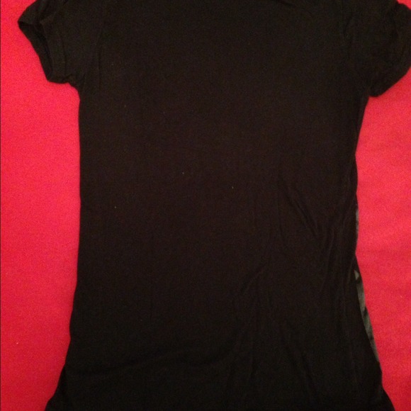 Breakfast with Tiffanys black T-shirt - Picture 4 of 4