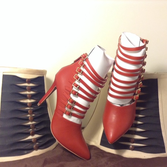 Hot Red Pumps!!!