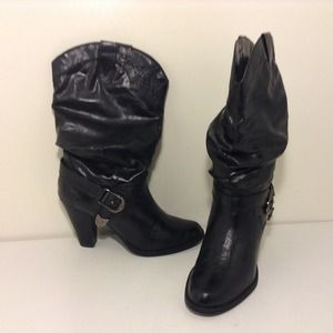 REDUCED!!!!!Cowboy boots....White Mountain