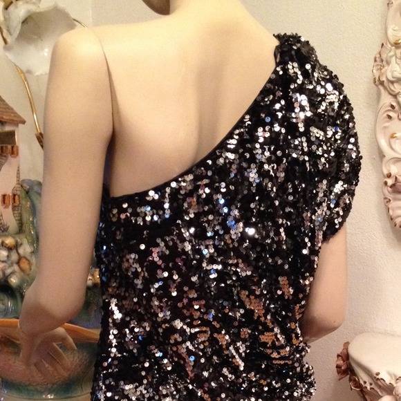 Black & Silver Full Sequin Dress - Picture 2 of 4