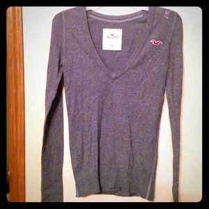 Gray Hollister sweater-New with tags