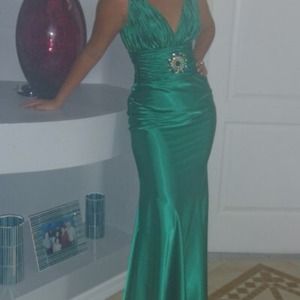Floor length Green Prom dress