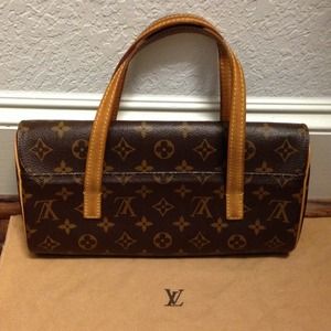 Louis Vuitton Handbag