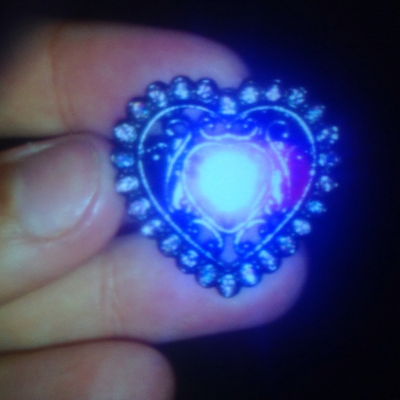 Guess ring - Picture 4 of 4