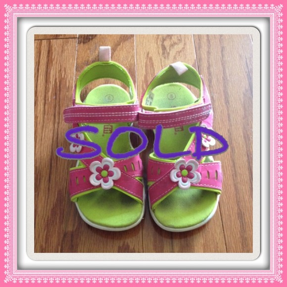 💢SOLD💢Smart Fit girls sandals